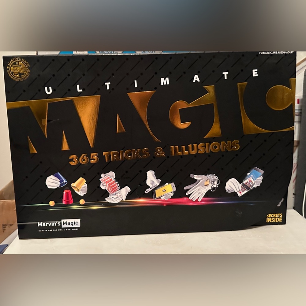 Marvins Ultimate Magic - 365 Tricks & Illusions Magic Set (Marvin's Magic)